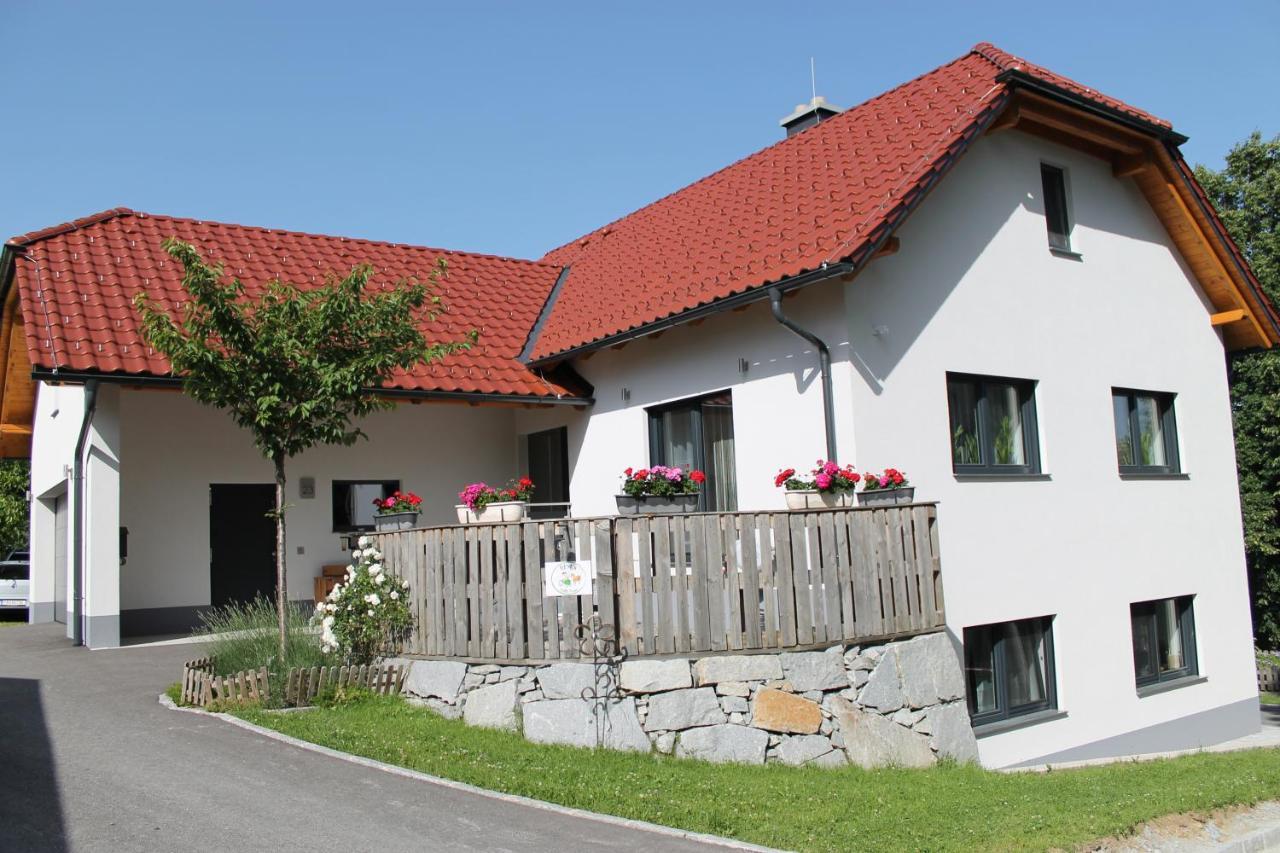 Desl'S Little Farm Apartment Waldburg Exterior photo